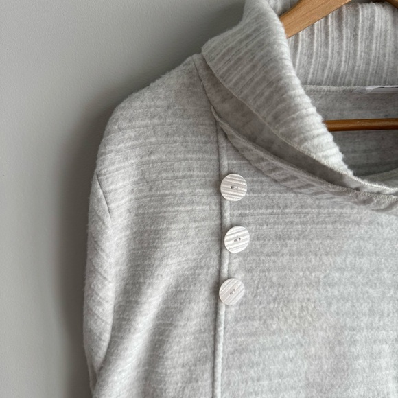 Habitat Cowl Neck Fleece Pullover Sz XL Grey Lightweight Top Relaxed Fit EUC - Picture 4 of 12